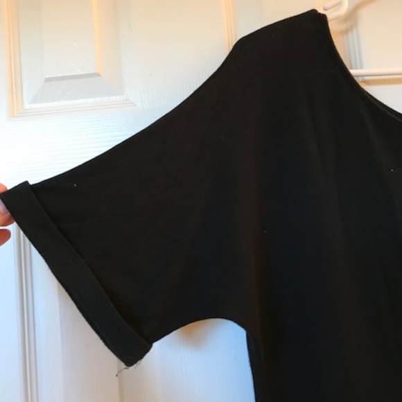 Short-Sleeve Top with Lace Back - Picture 3 of 3